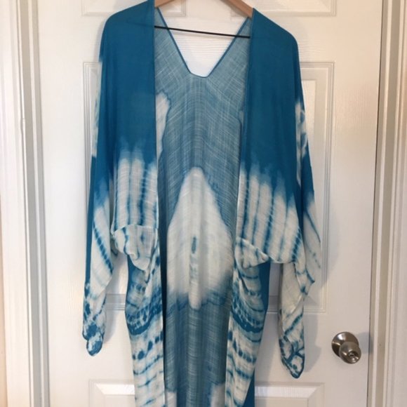 SALE!! LAST ONE!! 🛍 Turquoise Tie Dye Kimono - Picture 2 of 4